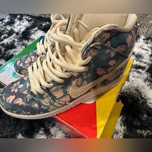 Womens Nike Dunks